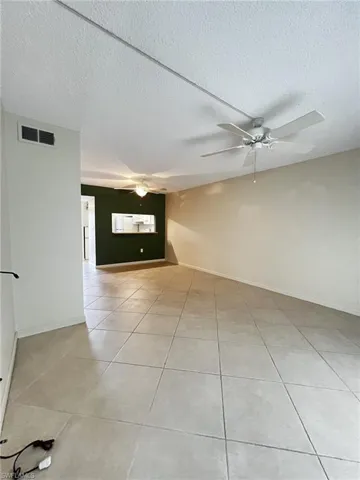 9301 Central Park Dr 102, Fort Myers, Florida 33919