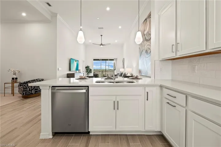 11801 Venetian Lagoon Dr 203, Fort Myers, Florida 33913