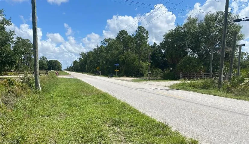 577 Kirby Thompson Rd, Fort Denaud, Florida 33935