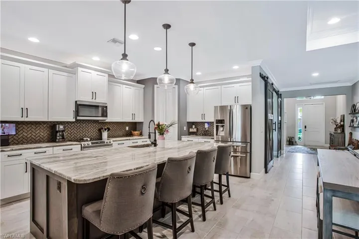 8651 Colony Trace Dr, Fort Myers, Florida 33908