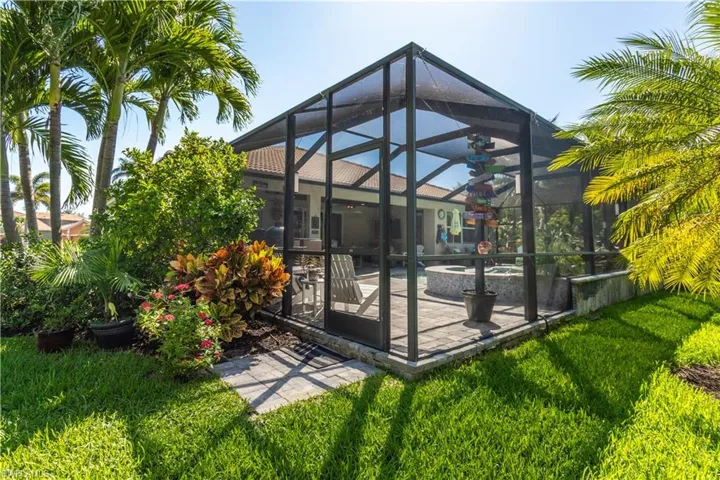 8651 Colony Trace Dr, Fort Myers, Florida 33908