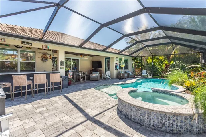8651 Colony Trace Dr, Fort Myers, Florida 33908