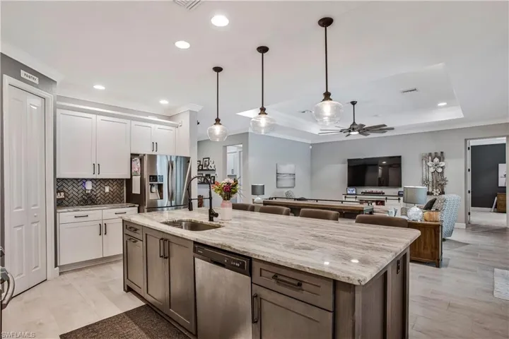 8651 Colony Trace Dr, Fort Myers, Florida 33908