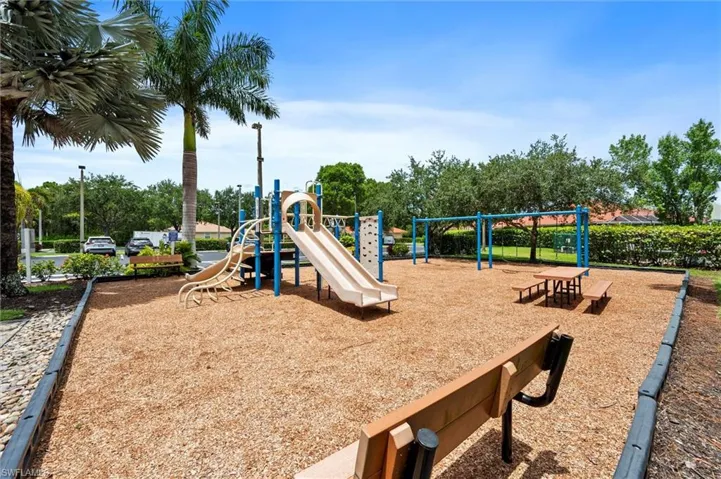 7750 Haverhill Ct, Naples, Florida 34104
