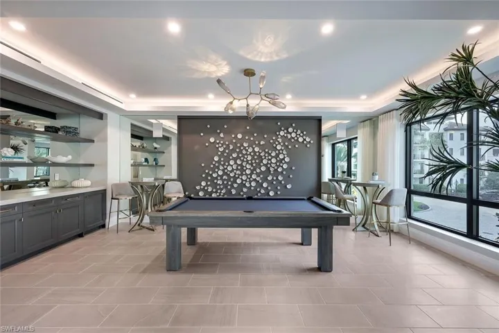 1130  3RD S AVE, Naples, FL 34102