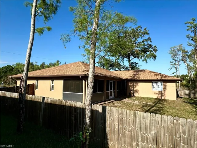5212  Barth  ST, Lehigh Acres, FL 33971