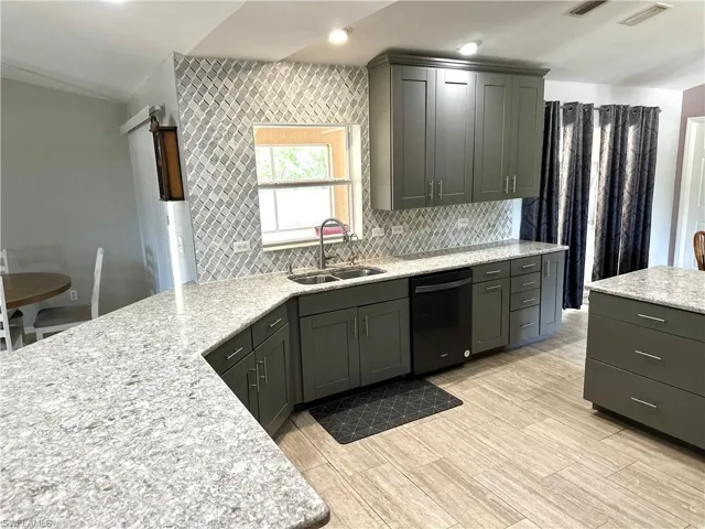 5212  Barth  ST, Lehigh Acres, FL 33971