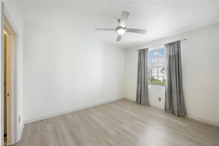 4690 Saint Croix Ln # 423, Naples Fl 34109
