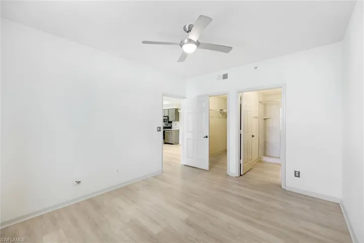4690 Saint Croix Ln # 423, Naples Fl 34109