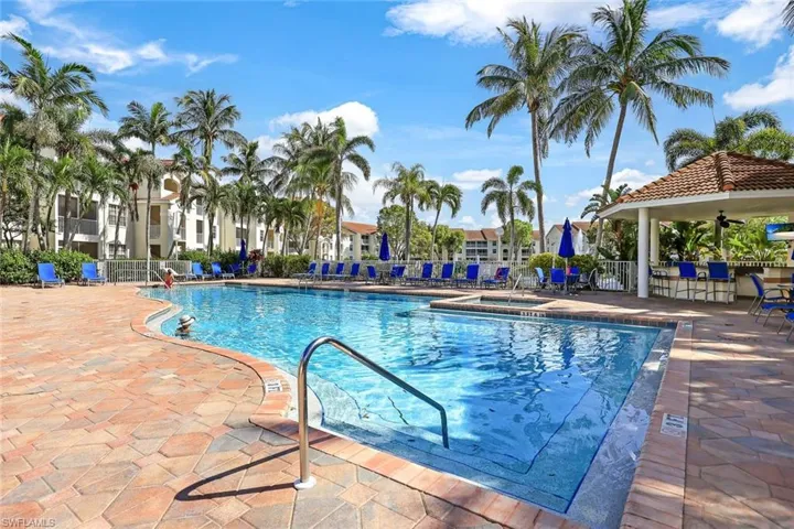 4690 Saint Croix Ln # 423, Naples Fl 34109