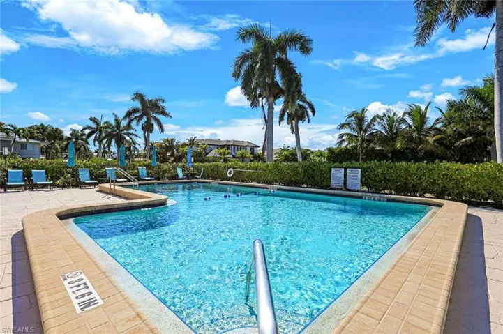 Community pool