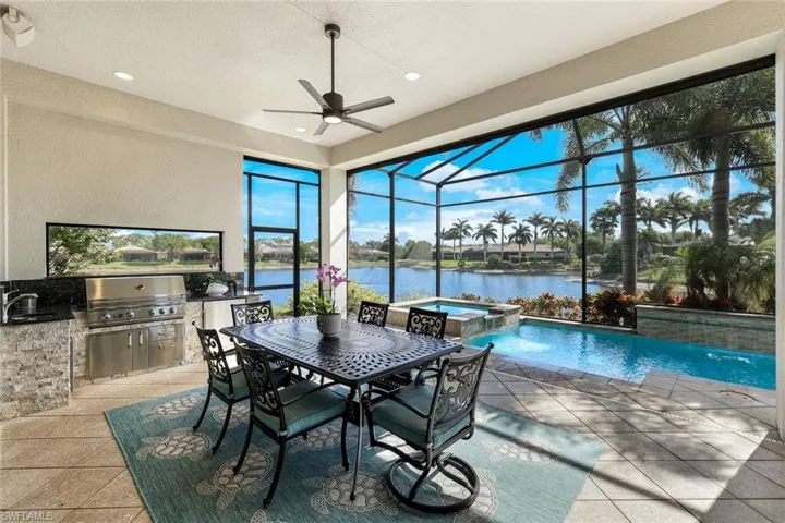Lanai w/Outdoor Kitchen