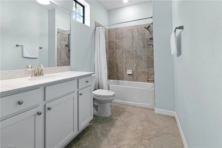 11785  Grand Belvedere  WAY, Fort Myers, FL 33913