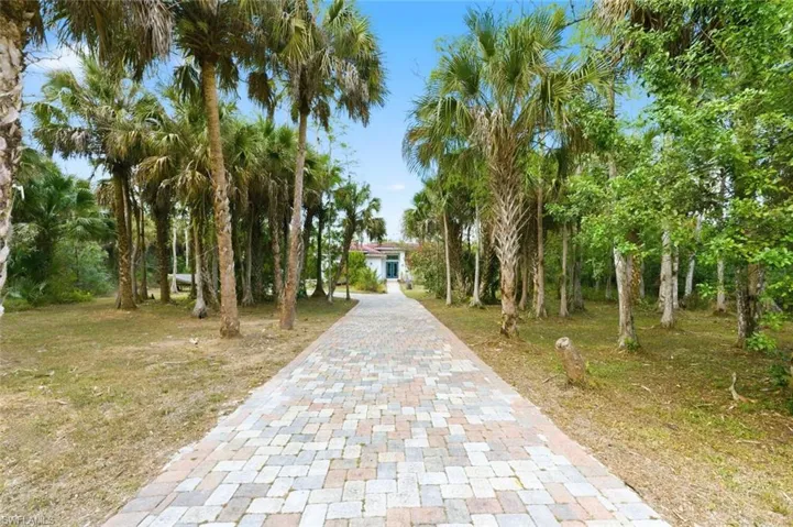 181  35th NE AVE, Naples, FL 34120