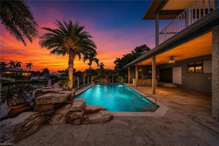 1919 Se 37th Ter, Cape Coral, Florida 33904