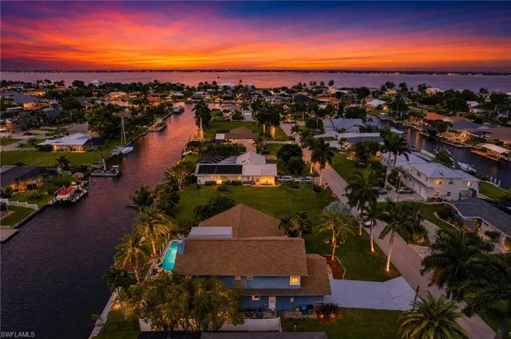 1919 Se 37th Ter, Cape Coral, Florida 33904