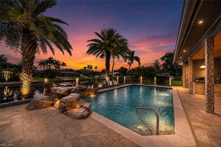 1919 Se 37th Ter, Cape Coral, Florida 33904