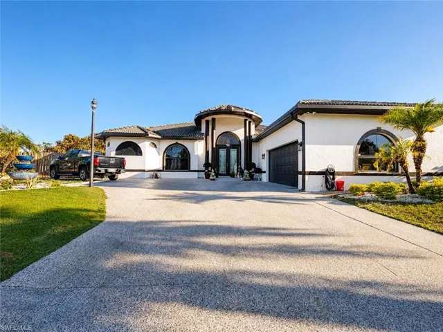 1204 E 4th St, Lehigh Acres, Florida 33936