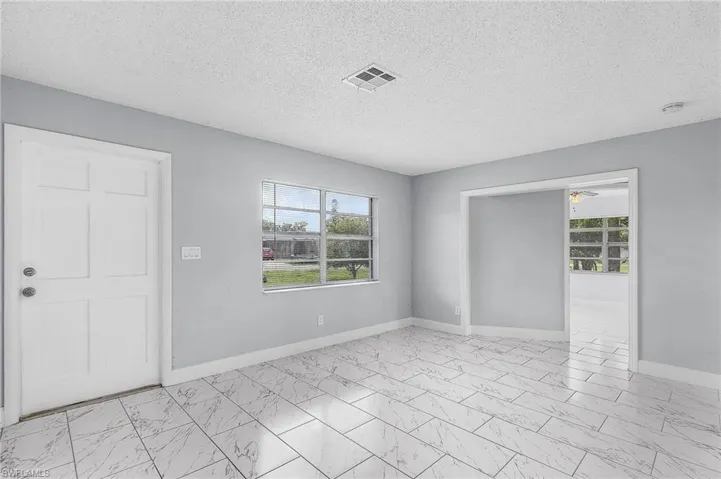 205 Purdue St, Lehigh Acres, Florida 33936