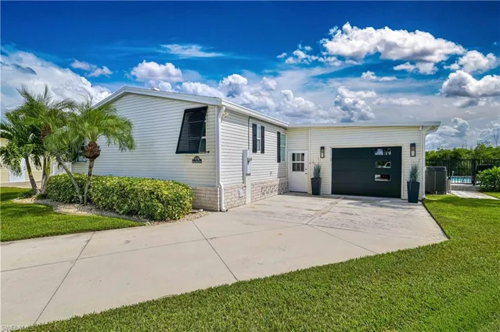 17731 Canal Cove Ct, Fort Myers Beach, Florida 33931