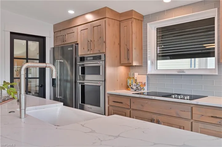 17731 Canal Cove Ct, Fort Myers Beach, Florida 33931
