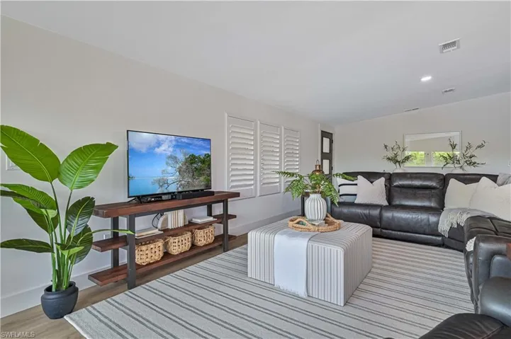 17731 Canal Cove Ct, Fort Myers Beach, Florida 33931