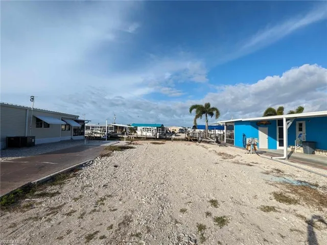 3073 Bounty Ln, St. James City, Florida 33956