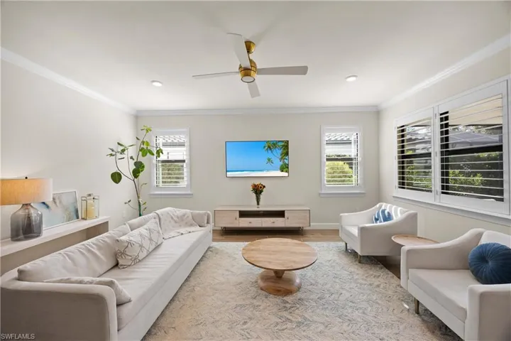 Open To Kitchen & Dining Area