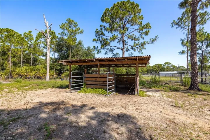 Smaller barns for smaller livestock