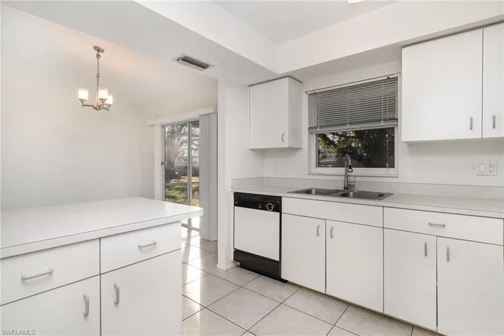 158 Se 19th St, Cape Coral Fl 33990