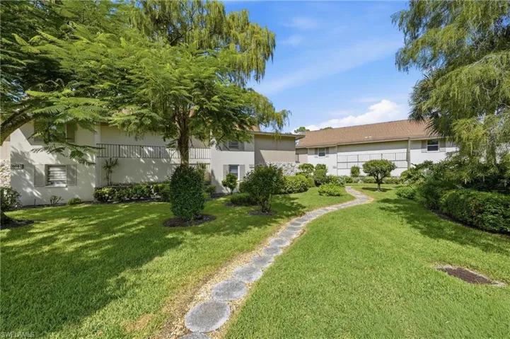 1940 Bald Eagle Dr 206-b, Naples, Florida 34105