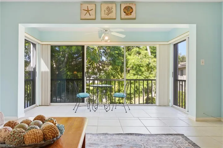 1940 Bald Eagle Dr 206-b, Naples, Florida 34105