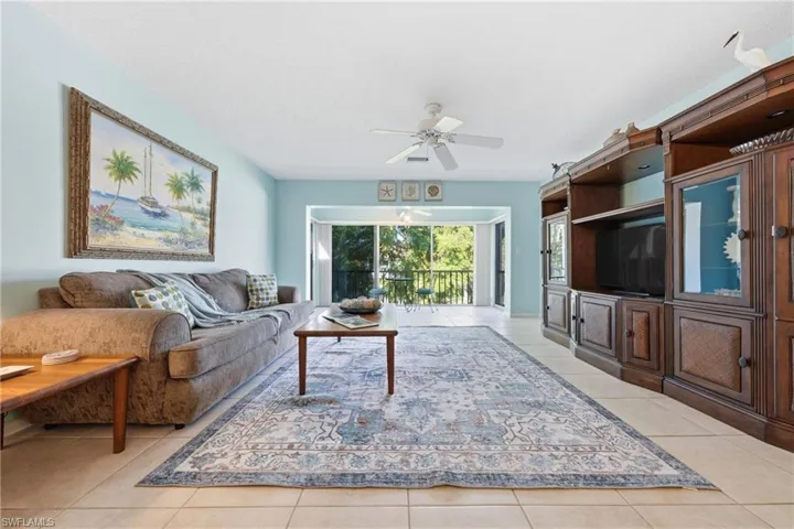1940 Bald Eagle Dr 206-b, Naples, Florida 34105