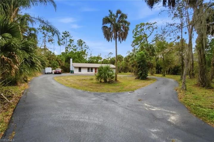 3670  27th SW AVE, Naples, FL 34117