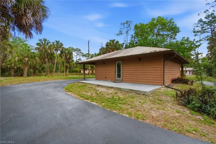 3670  27th SW AVE, Naples, FL 34117