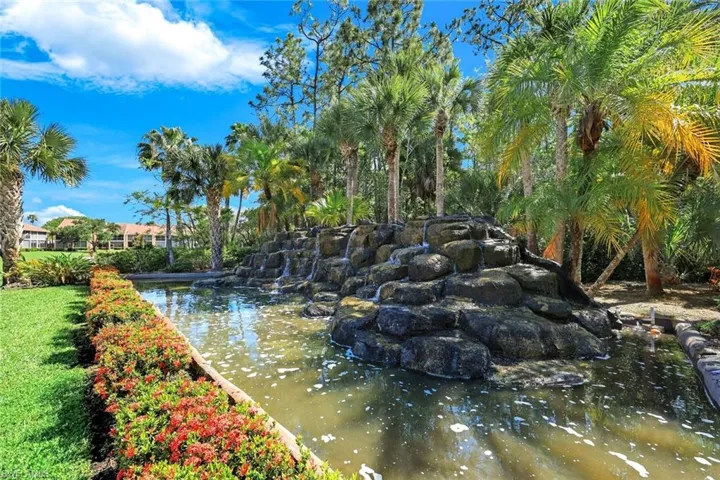 1972 Cascades Dr 4, Naples, Florida 34112
