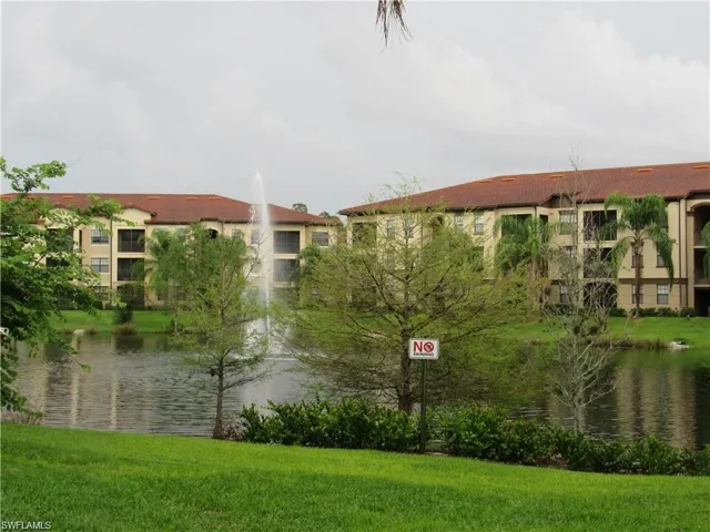 12936 Violino Ln 206, Naples, Florida 34105