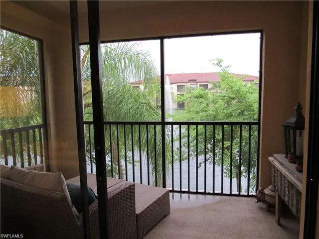 12936 Violino Ln 206, Naples, Florida 34105