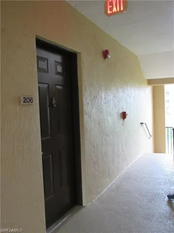 12936 Violino Ln 206, Naples, Florida 34105