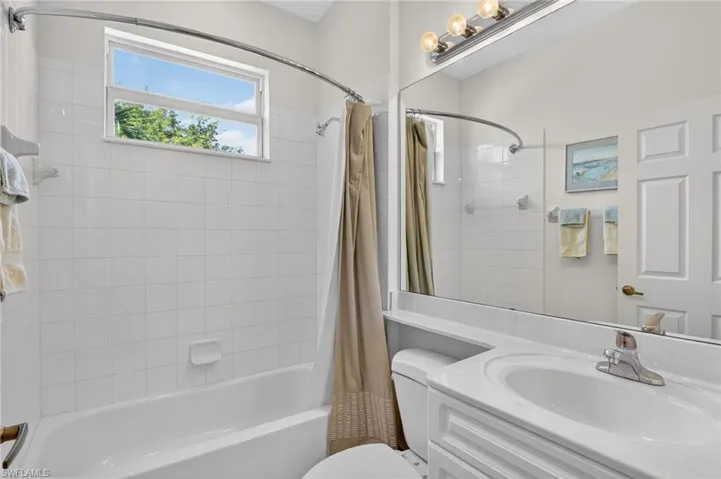 25009 Peacock Ln 1-201, Naples, Florida 34114