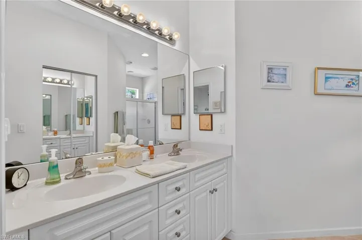 25009 Peacock Ln 1-201, Naples, Florida 34114