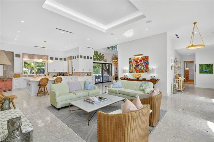 111  Caribbean  RD, Naples, FL 34108
