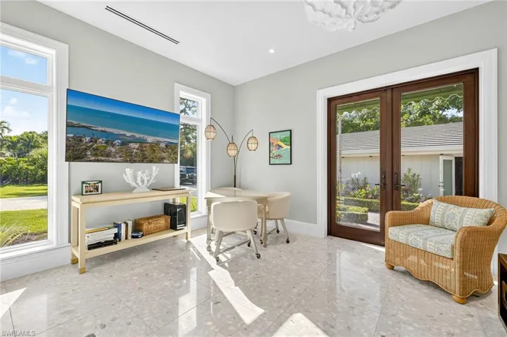 111  Caribbean  RD, Naples, FL 34108