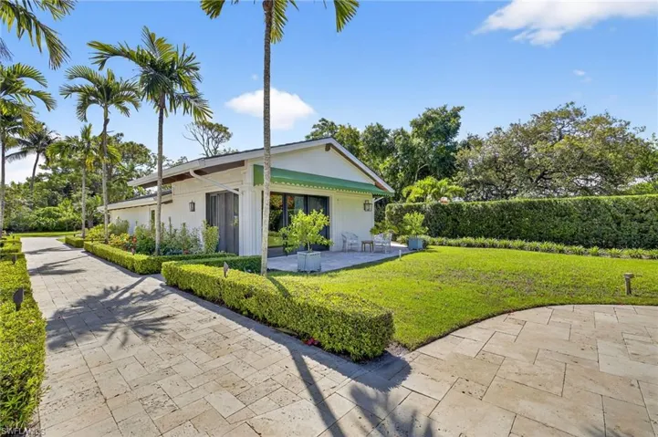 111  Caribbean  RD, Naples, FL 34108