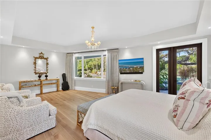 111  Caribbean  RD, Naples, FL 34108
