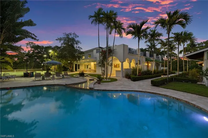 111  Caribbean  RD, Naples, FL 34108