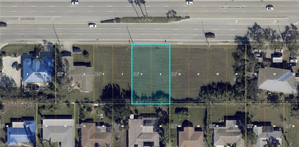 148 Cape Coral PKWY W, CAPE CORAL FL 33914