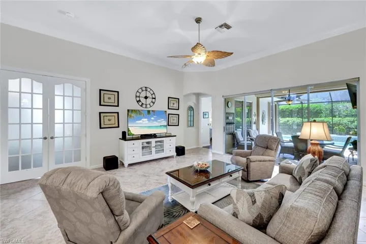 16208 Parque Ln, Naples, Florida 34110