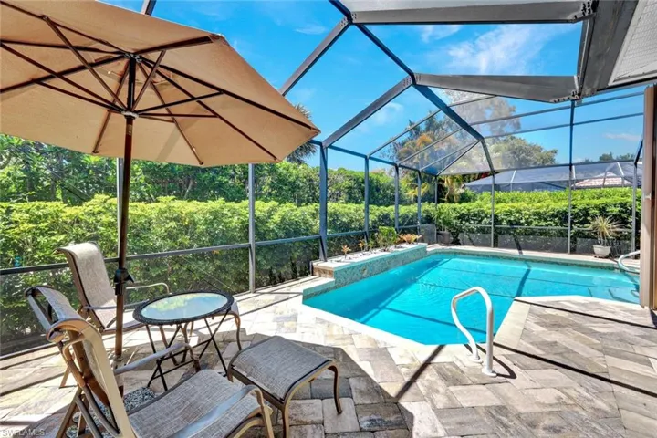 16208 Parque Ln, Naples, Florida 34110