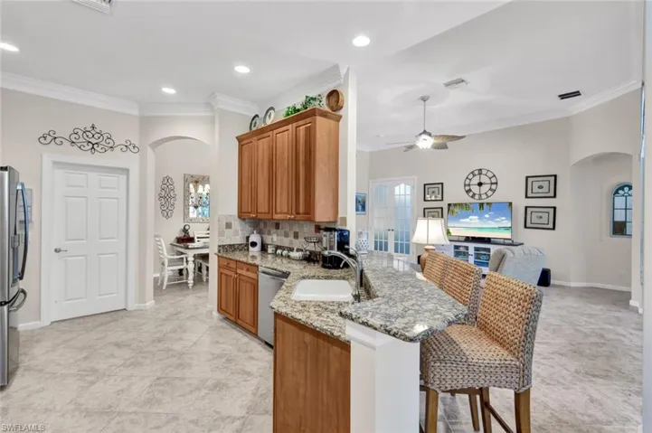 16208 Parque Ln, Naples, Florida 34110